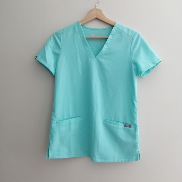 Figs Casma 3 Pocket Scrub Top Limited Edition Colour XXS - Picture 2 of 15